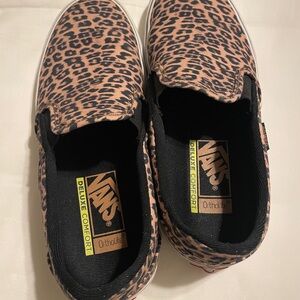 Vans Kids Leopard Print Slip-On Sneakers